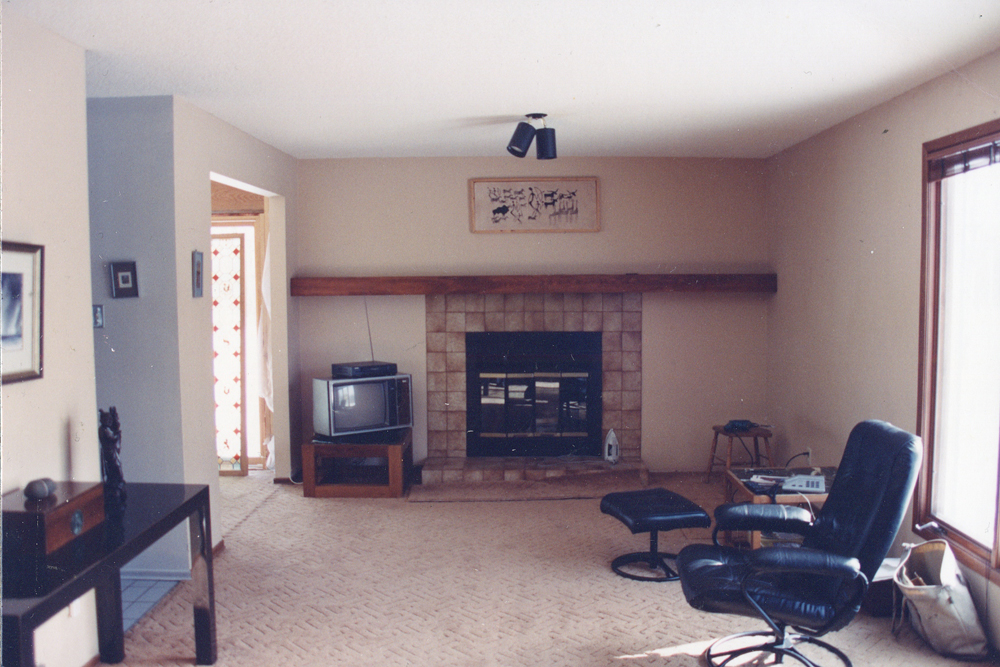 (4) a 1 rm. reno-fireplace before.283.jpg